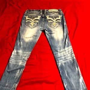 Women’s Karla Straight Rock Revival Jeans Size 29 Like New.